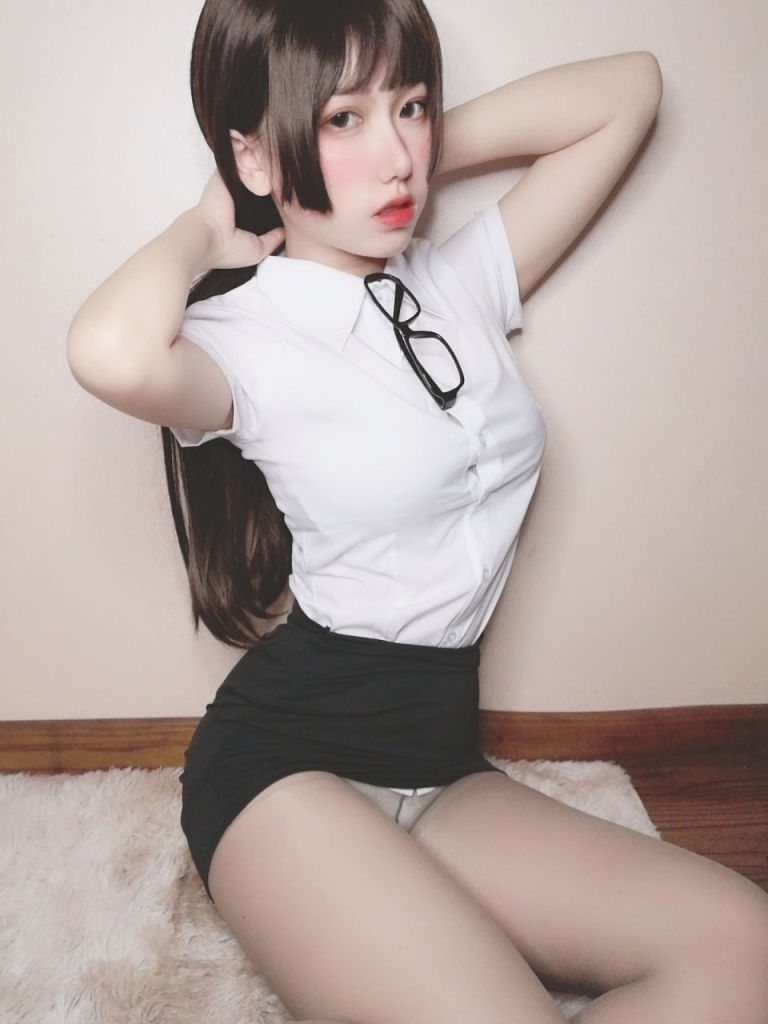 芋圆侑子 醉酒小秘书 6